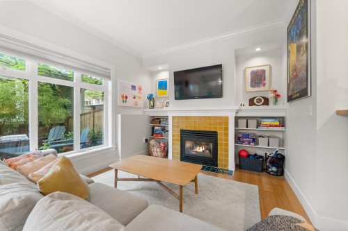 357 W 11Th Avenue, Vancouver, BC 