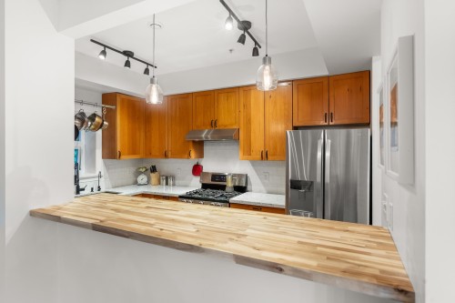 357 W 11Th Avenue, Vancouver, BC 