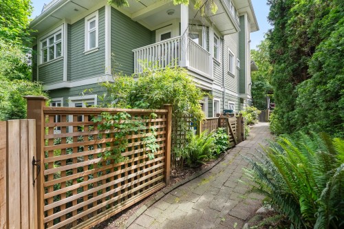 357 W 11Th Avenue, Vancouver, BC 
