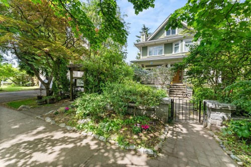 357 W 11Th Avenue, Vancouver, BC 