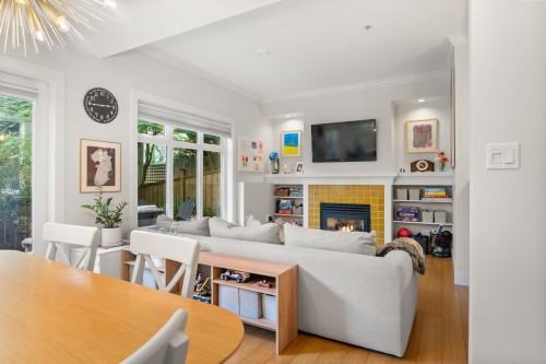 357 W 11Th Avenue, Vancouver, BC 