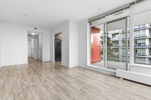 702-8940 University Crescent, Burnaby, BC 