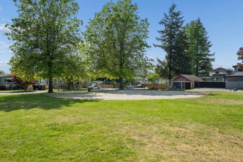 8406 12Th Avenue, Burnaby, BC 
