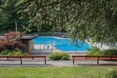 8406 12Th Avenue, Burnaby, BC 