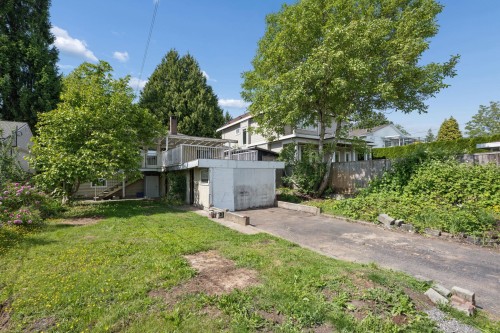 8406 12Th Avenue, Burnaby, BC 