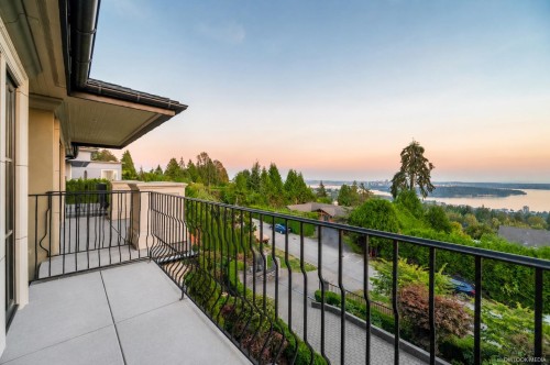 1485 Camelot Road, West Vancouver, BC 