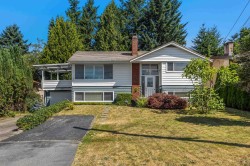 525 Appian Way  Coquitlam, BC V3J 2A6