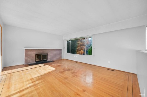 332 Laurentian Crescent, Coquitlam, BC 