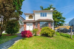 2547 34th Avenue E Vancouver, BC V5R 2T1