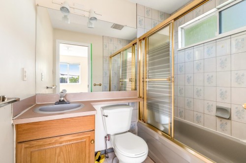 2547 34Th Avenue E, Vancouver, BC 