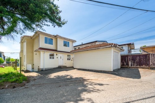2547 34Th Avenue E, Vancouver, BC 