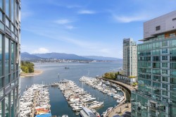 1703-590 Nicola Street  Vancouver, BC V6G 3J8