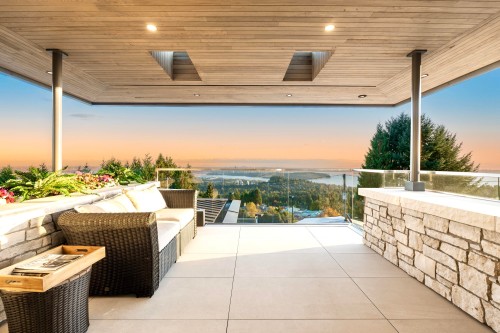 1036 Eyremount Drive, West Vancouver, BC 
