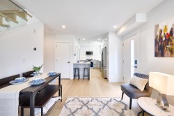 810 51st Avenue E Vancouver, BC V5X 1E5