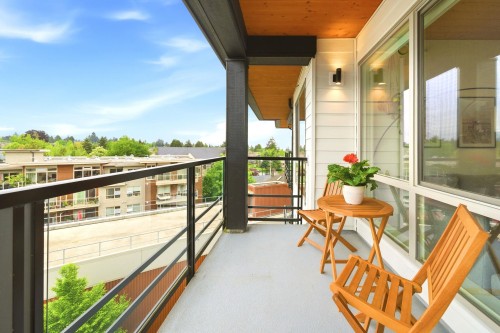 607-128 8Th Street E, North Vancouver, BC 