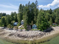 1498 Tideview Road Gibsons, BC V0N 1V6