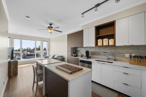PH03-5355 Lane Street  Burnaby, BC V5H 0H1