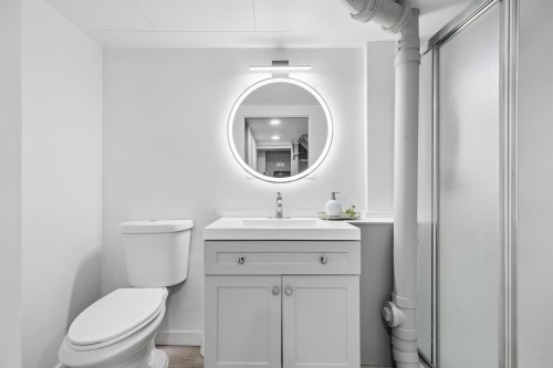 936 17Th Avenue W, Vancouver, BC 