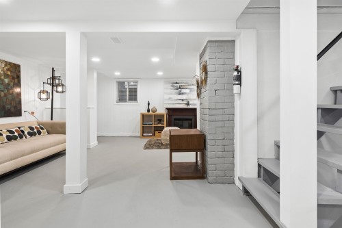 936 17Th Avenue W, Vancouver, BC 