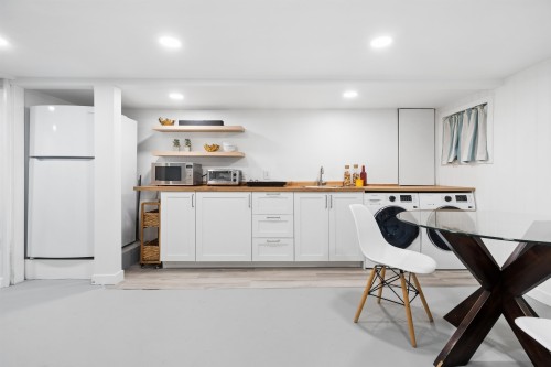 936 17Th Avenue W, Vancouver, BC 