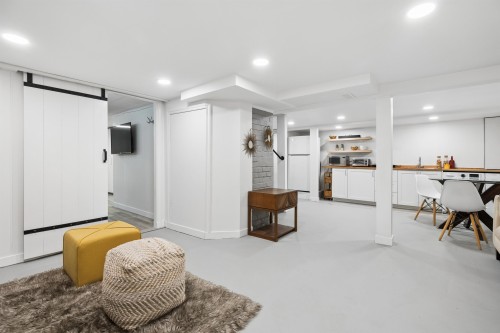 936 17Th Avenue W, Vancouver, BC 