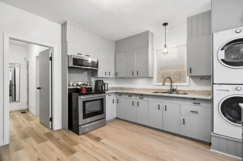 936 17Th Avenue W, Vancouver, BC 