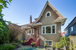 2211 Parker Street  Vancouver, BC V5L 2L8