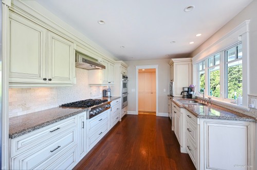 1444 Sandhurst Place, West Vancouver, BC 