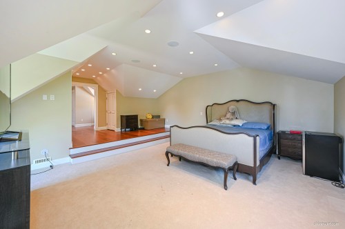 1444 Sandhurst Place, West Vancouver, BC 