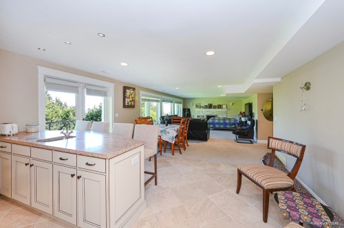 1444 Sandhurst Place, West Vancouver, BC 