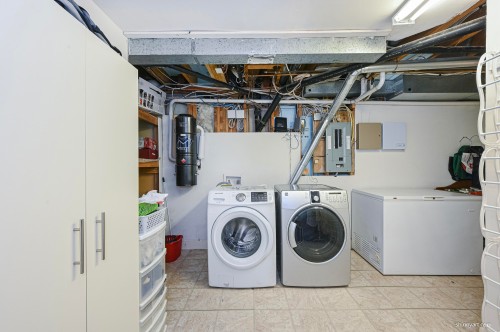 1444 Sandhurst Place, West Vancouver, BC 