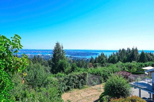 1444 Sandhurst Place, West Vancouver, BC 