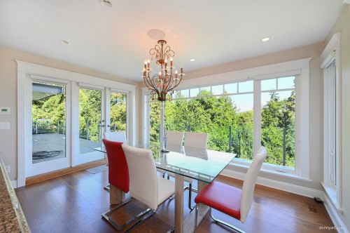 1444 Sandhurst Place, West Vancouver, BC 