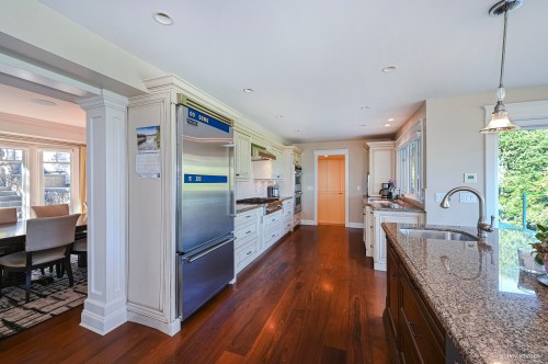 1444 Sandhurst Place, West Vancouver, BC 