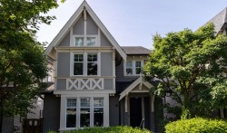 2-3438 Gislason Avenue  Coquitlam, BC V3B 3H7
