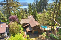 5481 Indian River Drive  North Vancouver, BC V7G 2T7