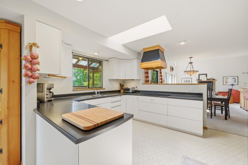 5481 Indian River Drive, North Vancouver, BC 