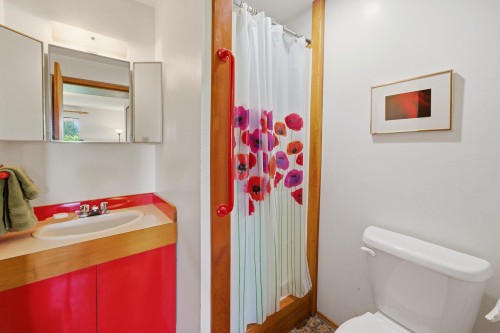 5481 Indian River Drive, North Vancouver, BC 