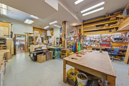 5481 Indian River Drive, North Vancouver, BC 