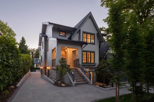 5591 Mackenzie Street, Vancouver, BC 