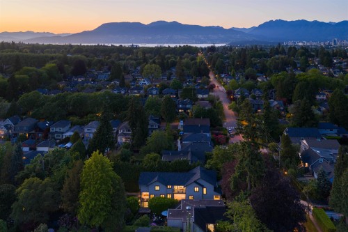 5591 Mackenzie Street, Vancouver, BC 