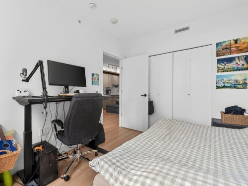 202-8750 University Crescent, Burnaby, BC 
