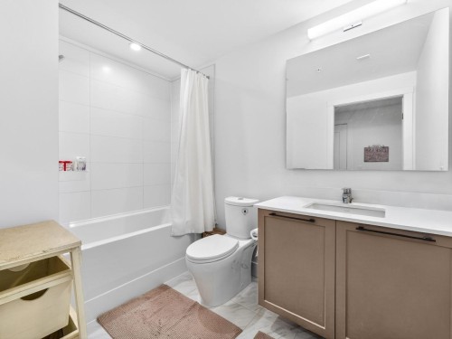 202-8750 University Crescent, Burnaby, BC 