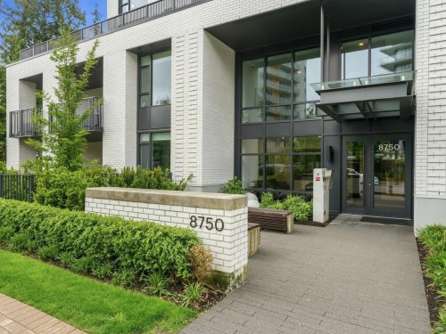 202-8750 University Crescent, Burnaby, BC 