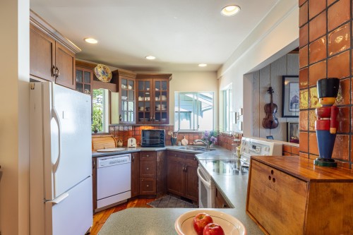 1077 Point Road, Gibsons, BC 