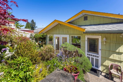 1077 Point Road, Gibsons, BC 