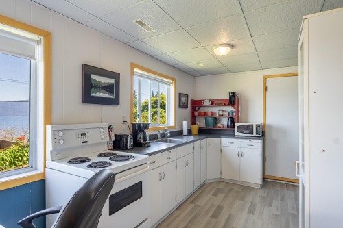 1077 Point Road, Gibsons, BC 