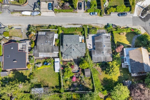 1077 Point Road, Gibsons, BC 