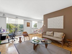 5-140 20th Street E North Vancouver, BC V7L 3A4