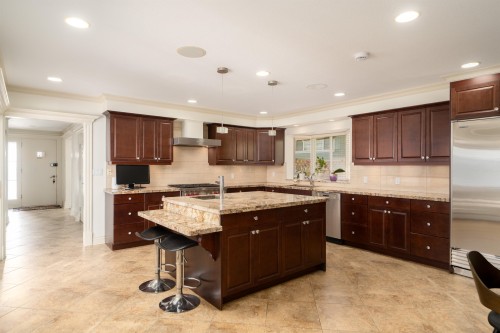 1393 Mathers Avenue, West Vancouver, BC 